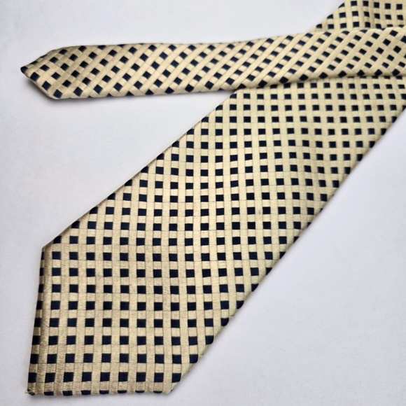 Ermenegildo Zegna- Silk Diamond Basketweave Tie - Navy Blue / Muted Gold - Picture 4 of 10